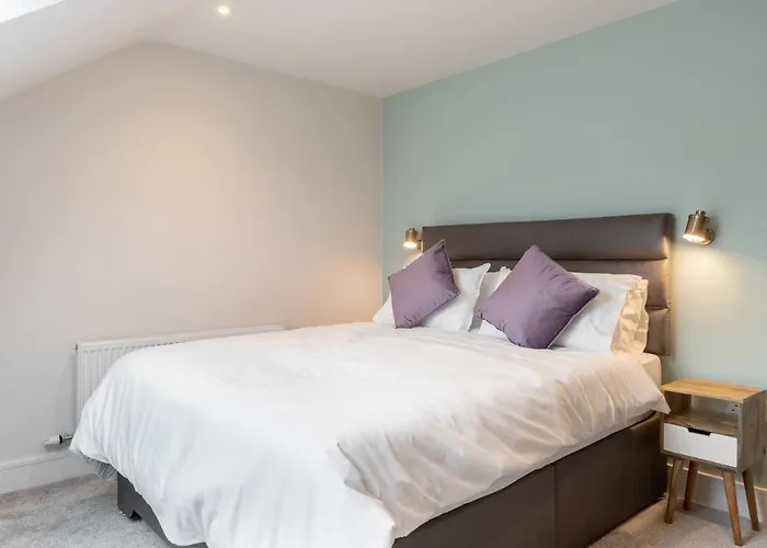 Hawthorn 3* دينغل