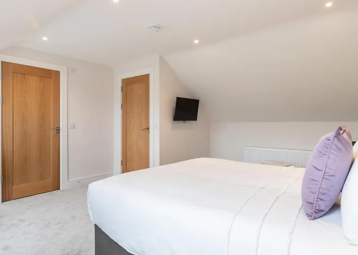 Hawthorn 3* دينغل